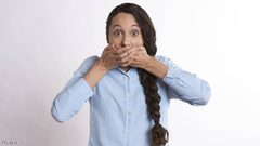 دراسة: احتفاظك بالأسرار يضر بصحتك