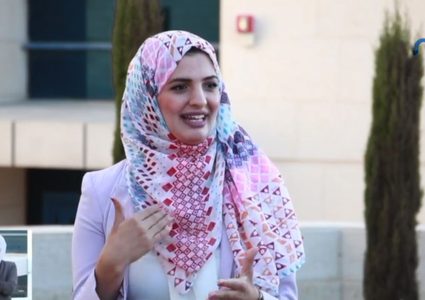 إيناس عباهرة.. المرض كان نافذتي على الحياة