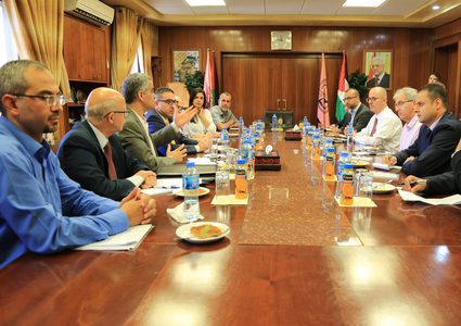 مجلس أمناء جامعة النجاح يعلن انطلاق أعمال لجنة التطوير والإبداع