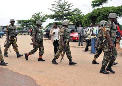 اعتقال ناشط في نيجيريا دعا إلى ثورة في البلاد