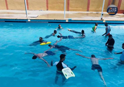 بفعل آلة الحرب الاسرائيلية.. سباحون بغزة بلا أطراف