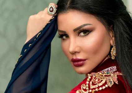 جيني اسبر تجري عملية استئصال ورم في البطن