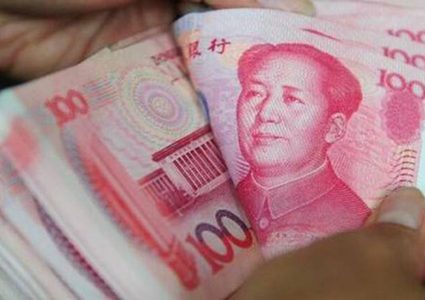 ترامب يتهم الصين بالتلاعب باليوان