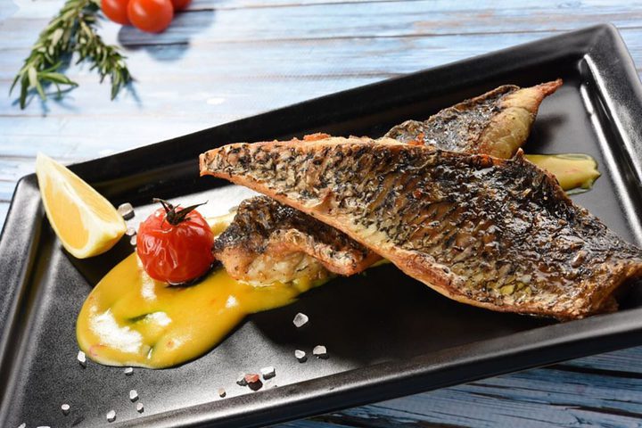 سمك السلمون ​​بالكالاماتا