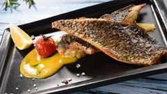 سمك السلمون ​​بالكالاماتا