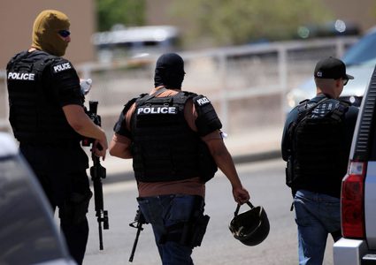 مسنة أمريكية تمنع حفيدها من إرتكاب مجزرة جماعية