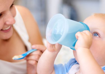 لفطام طفلك سريعاً .. اتبعي هذه النصائح