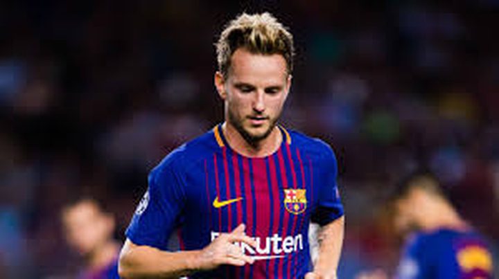 بغياب ميسي و"تواجد" كوتينيو برشلونة يقهر نابولي