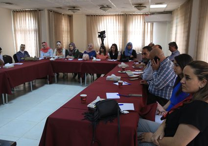 مركز النجاح يعقد لقاء حول حرية الرأي والتعبير والتجمع السلمي