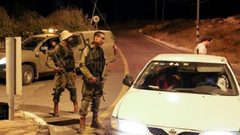 مستوطنون يرشقون مركبات المواطنين بالحجارة شمال رام الله