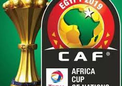 الـ"كاف" يوجه تحذيراً شديد اللهجة للأندية المصرية