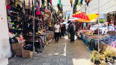 أيام ما قبل العيد... الكنز المفتوح للعاطلين عن العمل