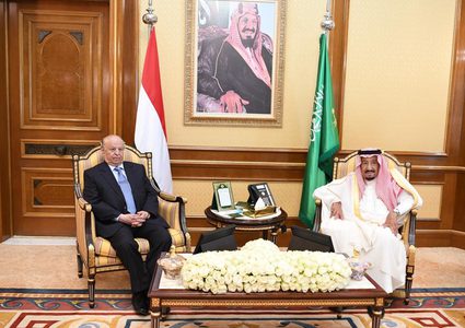 العاهل السعودي يبحث مع الرئيس اليمني تطورات الأوضاع في اليمن