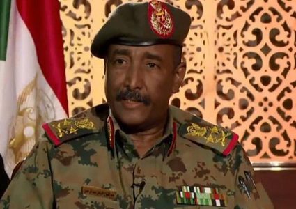 البرهان يدعو إلى الاستعداد لوضع الأسس لحكم مدني في السودان