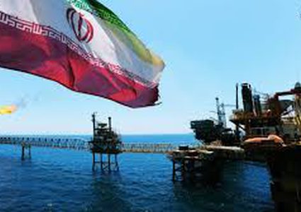 إنتاج النفط في إيران عند أدنى مستوى