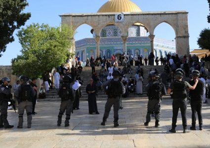 الحكومة تطالب مجلس الأمن باتخاذ تدابير عاجلة ضد انتهاكات الاحتلال