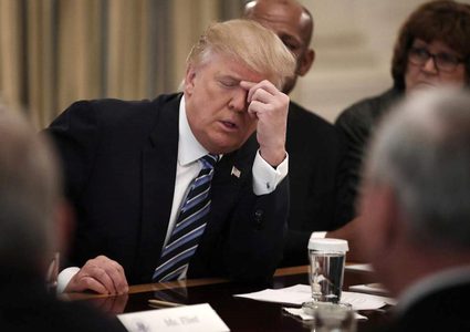 إدارة ترامب تتبنى "أقسى" إجراءات خاصة بتأشيرات الإقامة