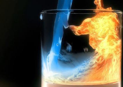 ثاني أيام العيد.. مصري يقدم على إحراق عائلة كاملة بـ"ماء النار" !