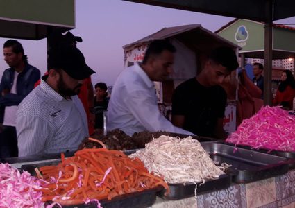 ضبط لحوم ومخللات فاسدة في ميناء غزة