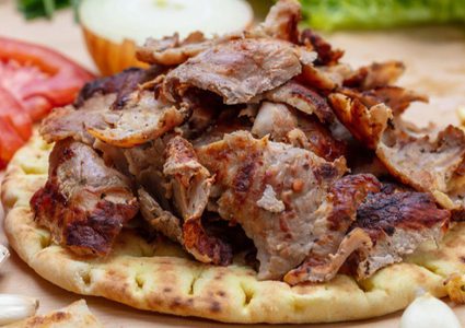 شاورما اللحم بالطريقة التركية