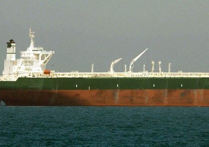 ناقلة صينية تبدّل اسمها لتفادي العقوبات الأمريكية