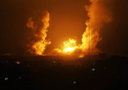 طائرات الاحتلال تقصف أهدافًا في قطاع غزة