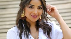 الفنانة روان عليان على طريق محمد عساف