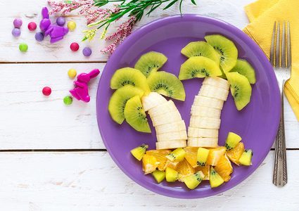 سلطة الفواكه للأطفال