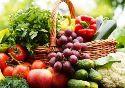 دراسة: الأغذية الغنية بـ"الفلافونويد" تبعد السرطان وتطيل العمر