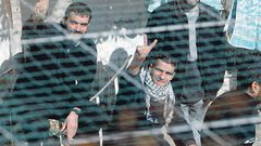 استمرار إهمال الحالة الصحية لأسيرين مريضين وهيئة شؤون الأسرى تحذر