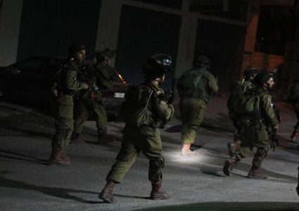حملة اعتقالات في أنحاء متفرقة من الضفة