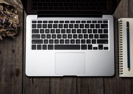 نظفي الكيبورد بهذه الطريقة