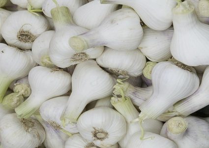 المشاكل الصحية التي يمكن للثوم التقليل منها