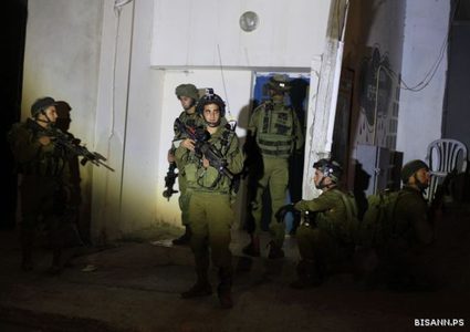 23 معتقلا في الضفة الغربية فجراً