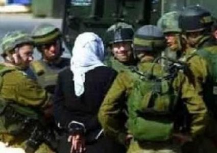 قوات الاحتلال تعتقل مواطنة من جنين على معبر الكرامة