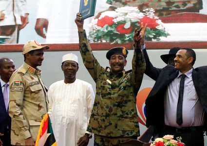السودان.. حل المجلس العسكري والاستعداد لمرحلة انتقالية