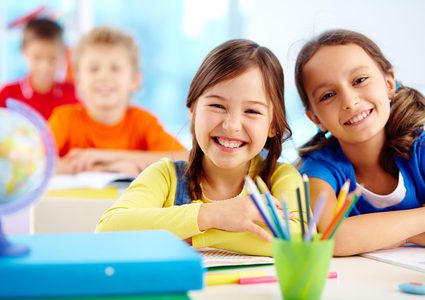 طرق تجعل طفلك يحب المدرسة