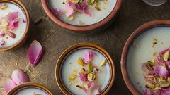 مهلبية ماء الورد بطريقة صحيّة