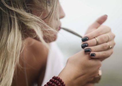 ارتفاع نسب الاكتئاب بين المدخنين السابقين