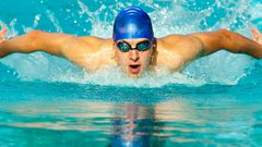 هل تساعد رياضة السباحة في إنقاص الوزن الزائد ؟