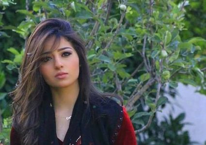 الفنانة الفلسطينية روان عليان تصفع افيخاي برد قاسٍ..!