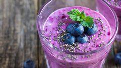 مخفوق التوت وبذور الشيا