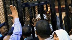 مصدر سوداني: البشير يتعرض لمحاكمة إعلامية لا قانونية