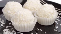 كرات الشوكولاتة البيضاء