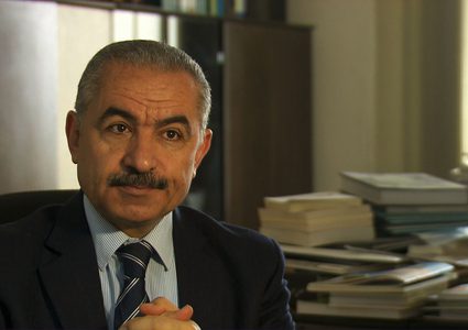 اشتية يستقبل ممثل UNDP في فلسطين روبيرتو فالينت