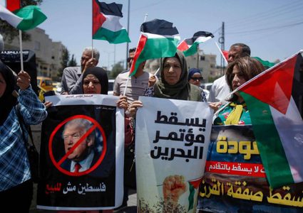 الكشف عن محاولات أمريكية جديدة لاختراق صفوف الصحفيين