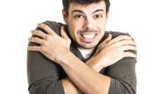 رعشة الجسم المفاجئة قد تنذر بأمراض