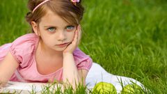 أطعمة تسبب تشوه أسنان طفلك