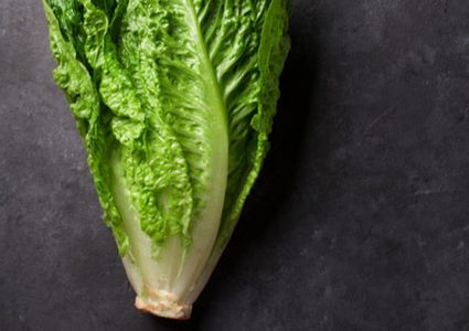 فوائد الخس جمالية وصحية