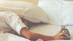 أسباب الشعور بالنعاس الصباحي والتخلص منه